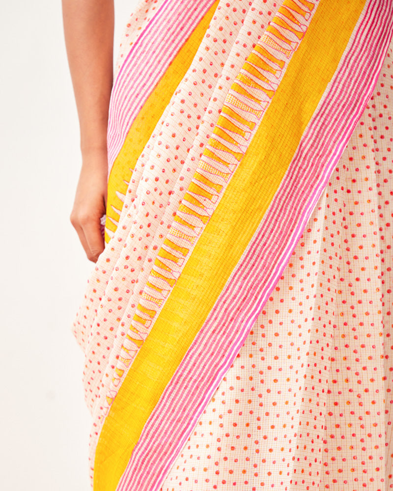 
                  
                    Makkhi Check Rani Yellow Printed Saree
                  
                