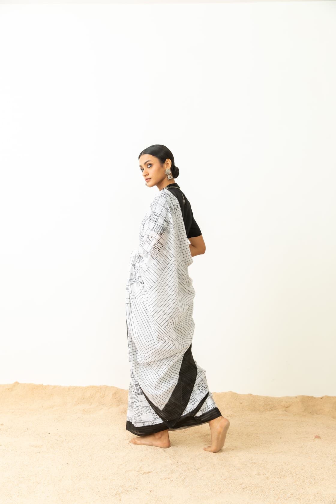 
                  
                    Black & White Cotton Printed Saree
                  
                